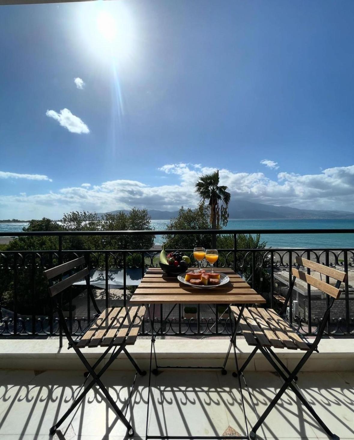 Regina Hotel Nafpaktos Exterior foto