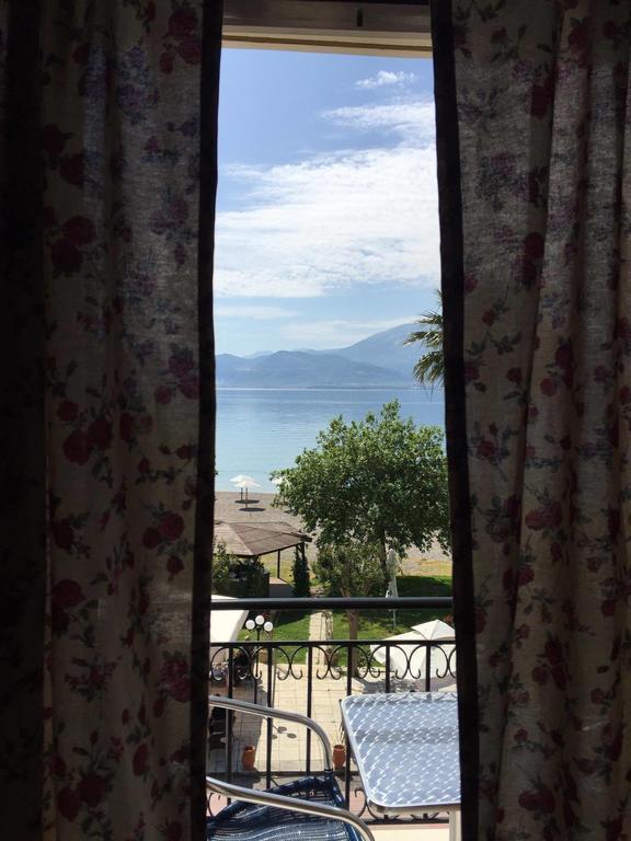 Regina Hotel Nafpaktos Exterior foto